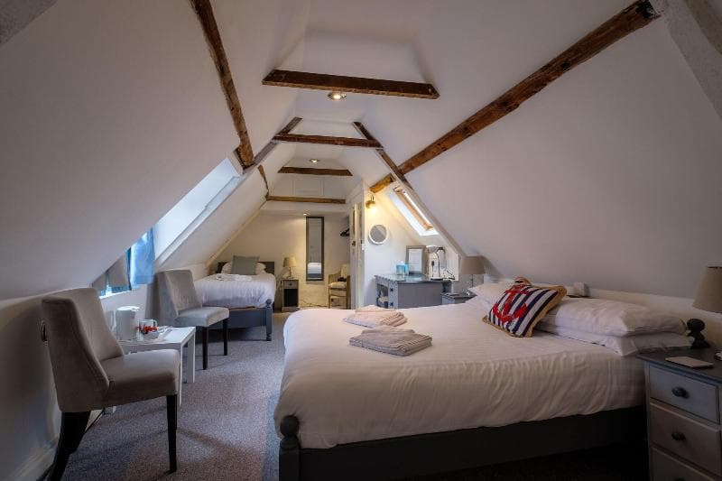 Newport Quay Bed And Breakfast 5