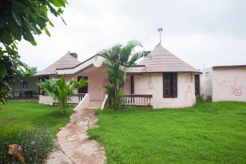 Green Park Resort main