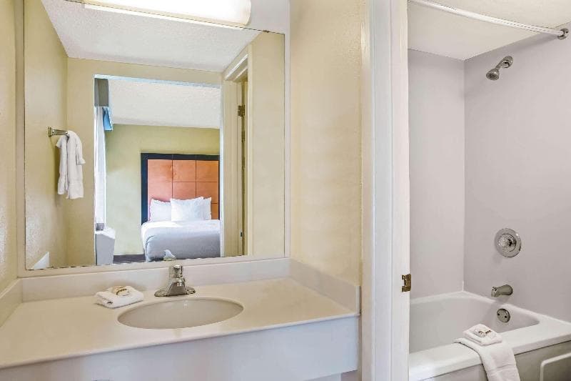 La Quinta Inn by Wyndham Killeen - Fort Hood 3