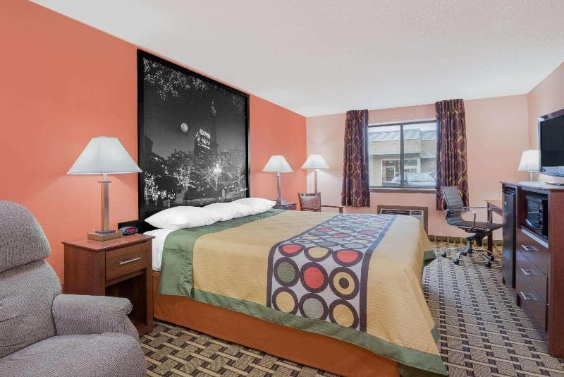 Super 8 By Wyndham Shelbyville 2