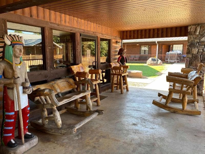 Hochatown Country Lodge 5