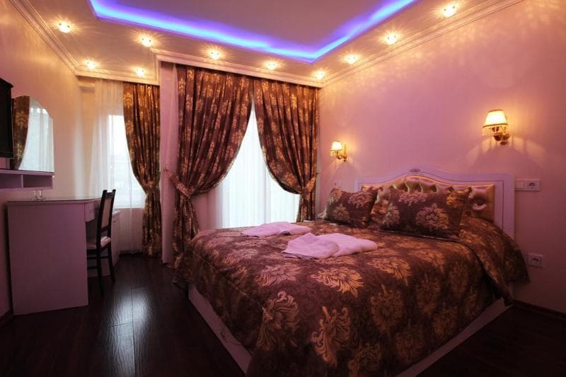 Charm Hotel 3
