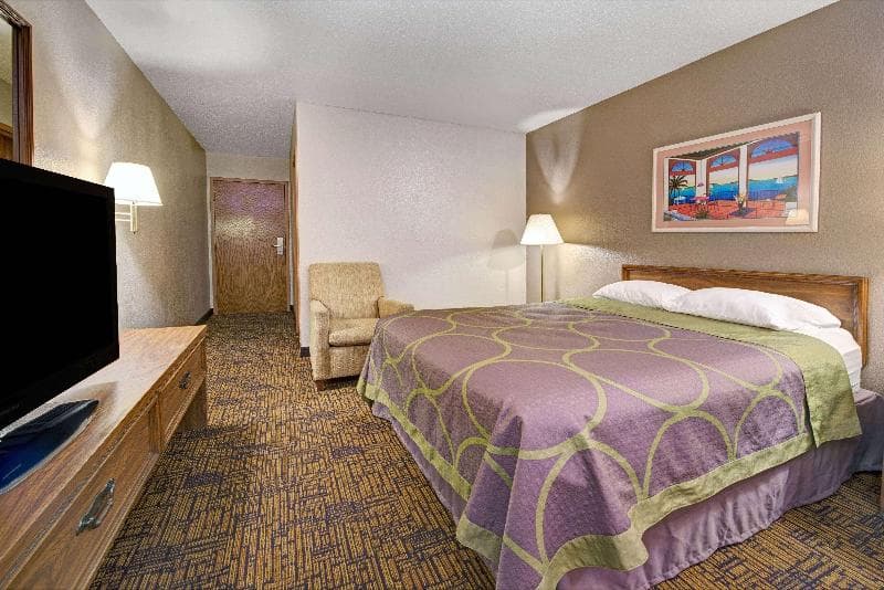 Super 8 By Wyndham Indianapolis/Emerson Avenue 2