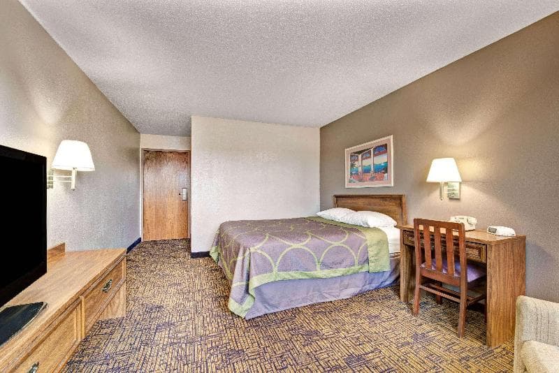 Super 8 By Wyndham Indianapolis/Emerson Avenue 5