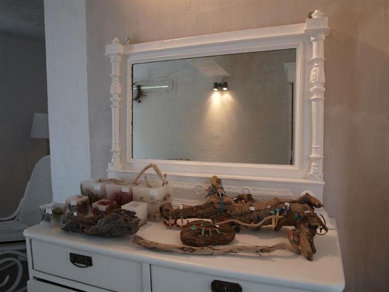 Olivemare photo 1
