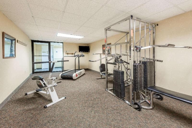Days Inn By Wyndham Columbus 2
