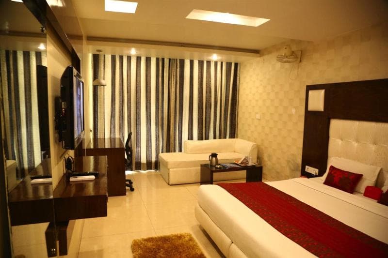 Diamond Plaza 5
