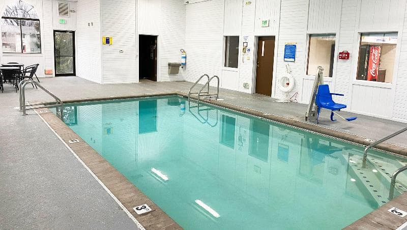 Relax Inn (Ex Motel 6 Franklin In) 3