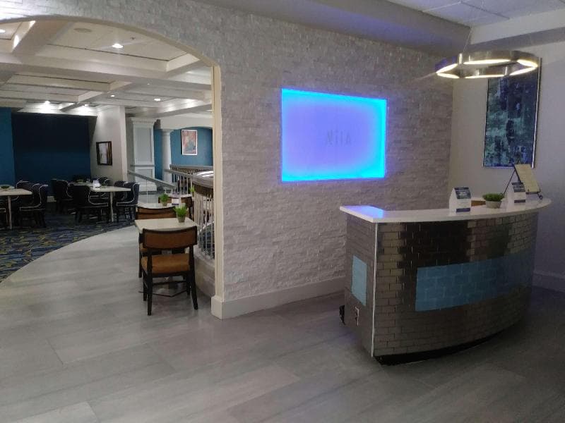 Delta Hotels By Marriott Jacksonville Deerwood 5