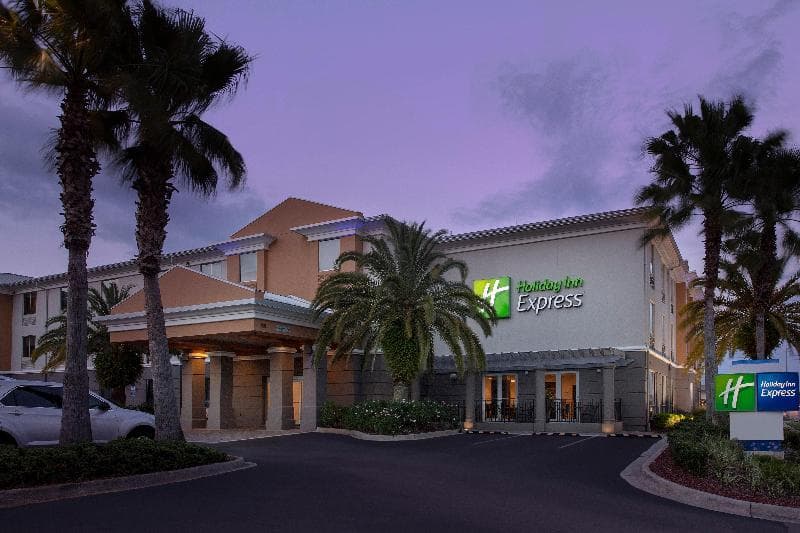 Holiday Inn Express Jacksonville Beach photo 1