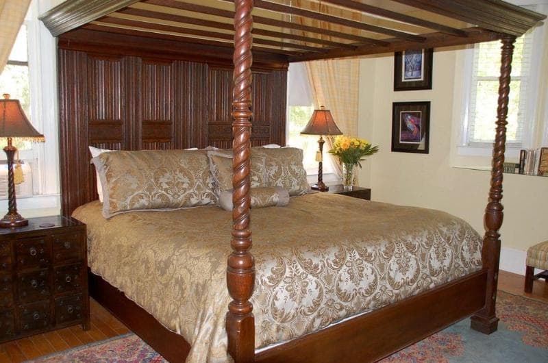 Hoyt House Bed & Breakfast Inn 3
