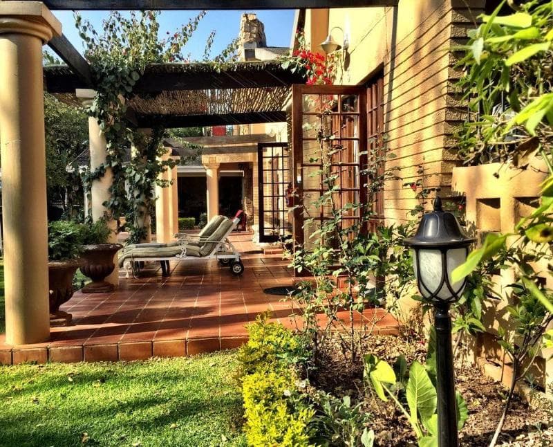 Macgregors Guest House photo 1