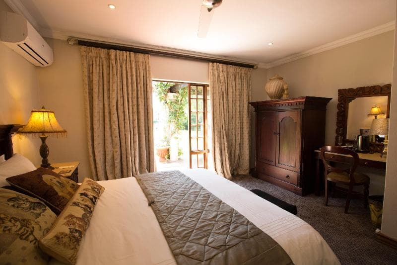 Macgregors Guest House main