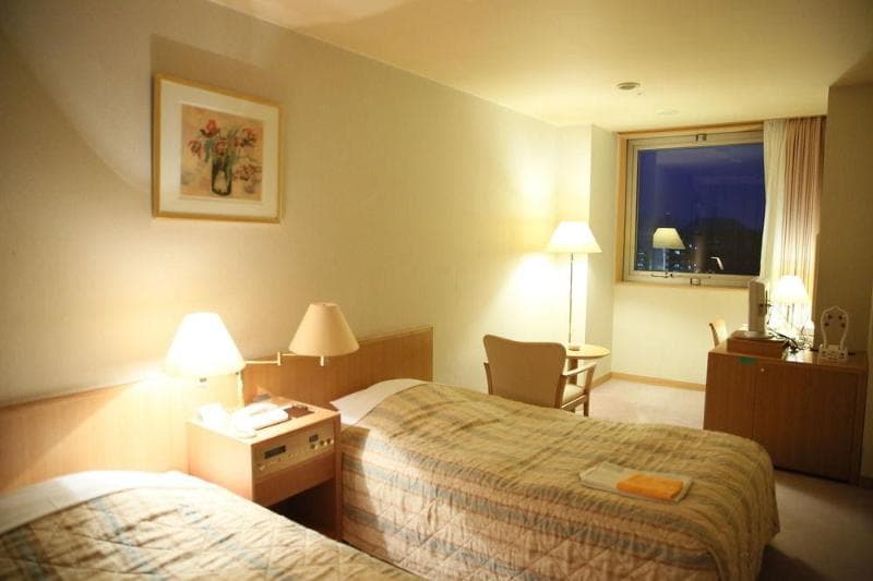 Chateraise Hotel Nagano 3