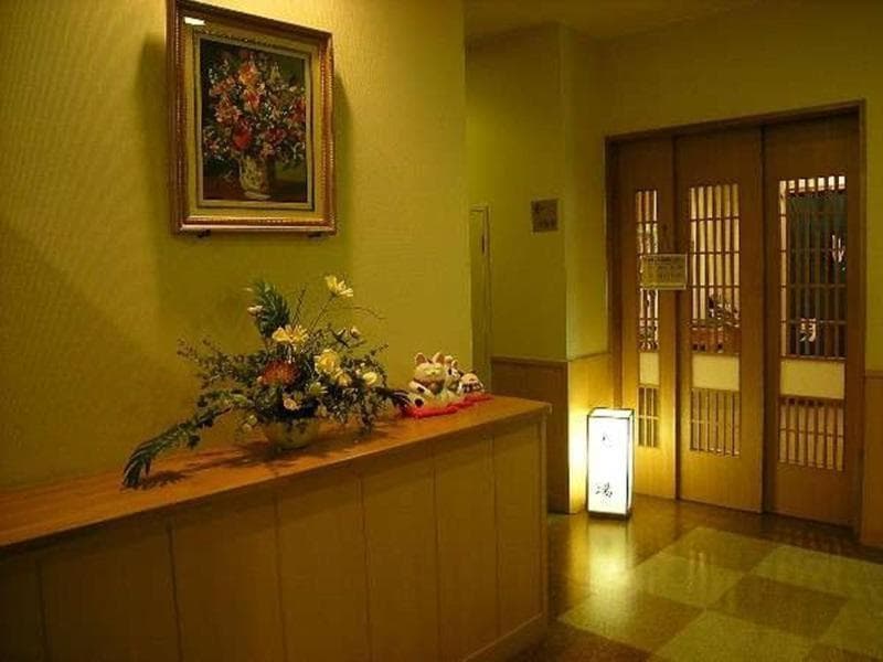 Hotel Route-Inn Tokoname Ekimae 4
