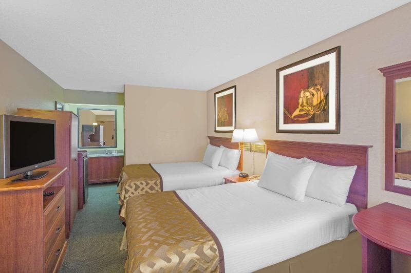 Baymont by Wyndham Camp Lejeune 3