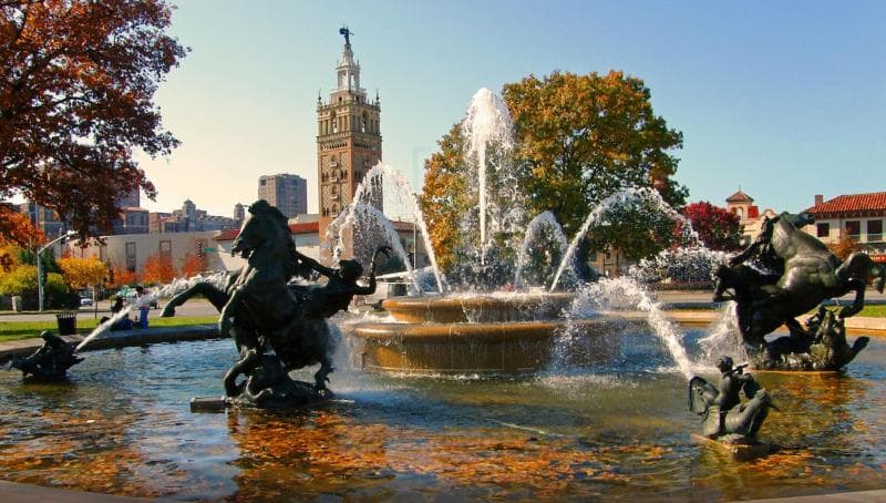 Marriott Kansas City Country Club Plaza 2