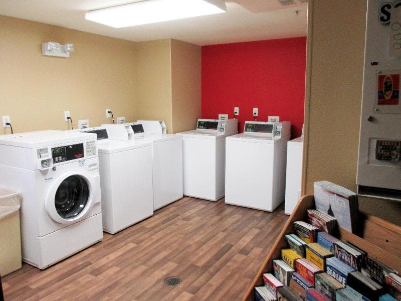 Extended Stay America Kansas City Country Club Plaza 5