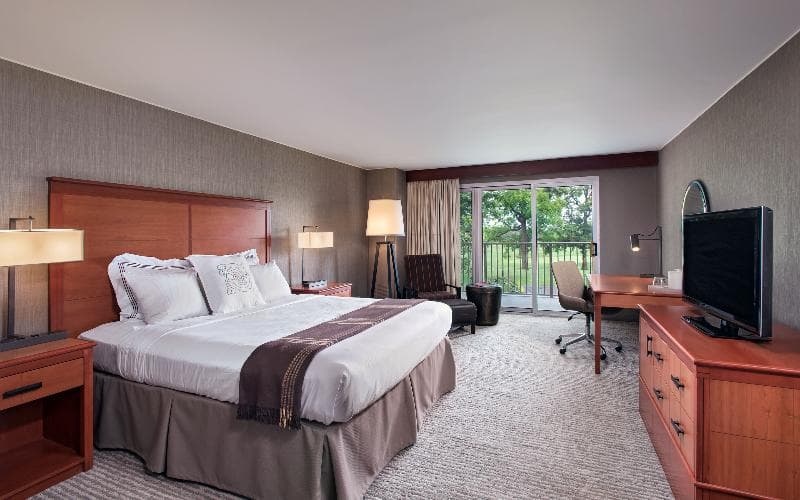 Eaglewood Resort And Spa 5