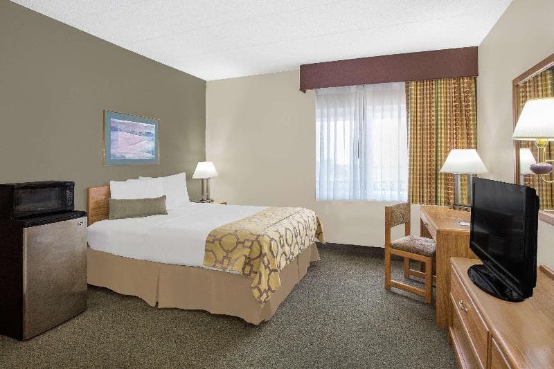 Baymont by Wyndham Janesville photo 1