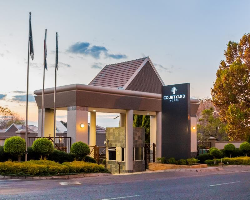 Courtyard Sandton 3