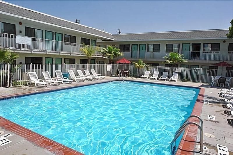 Motel 6 Jacksonville - Orange Park photo 1