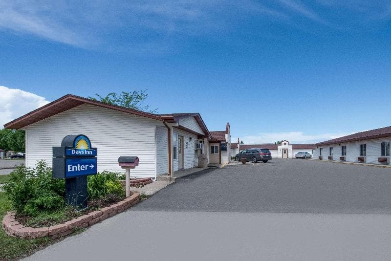 Days Inn by Wyndham Jamestown 5