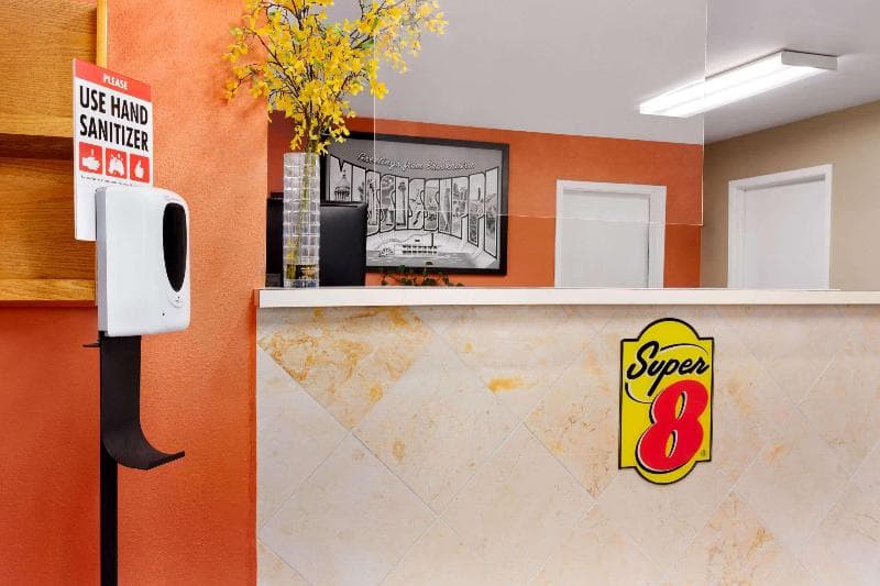 Super 8 By Wyndham Brookhaven 4