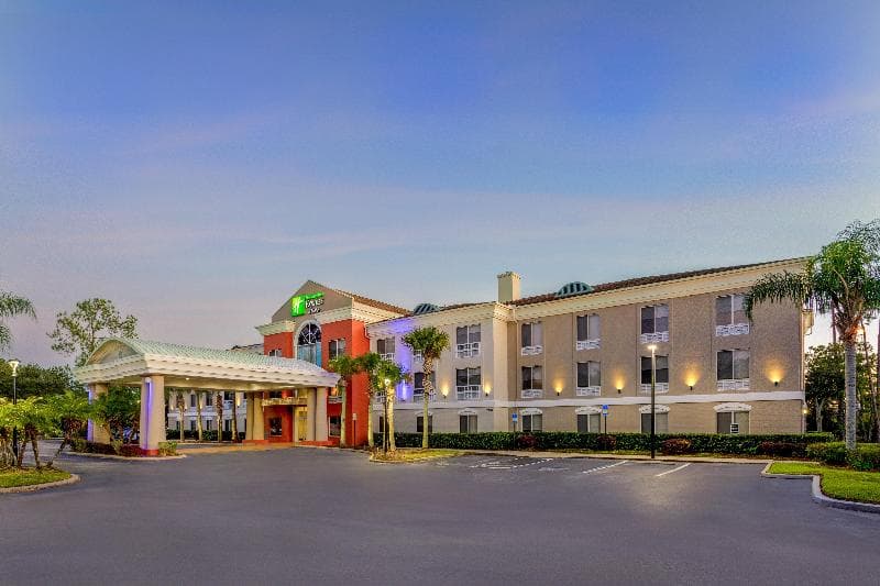 Holiday Inn Express & Suites Jacksonville South - I-295 5