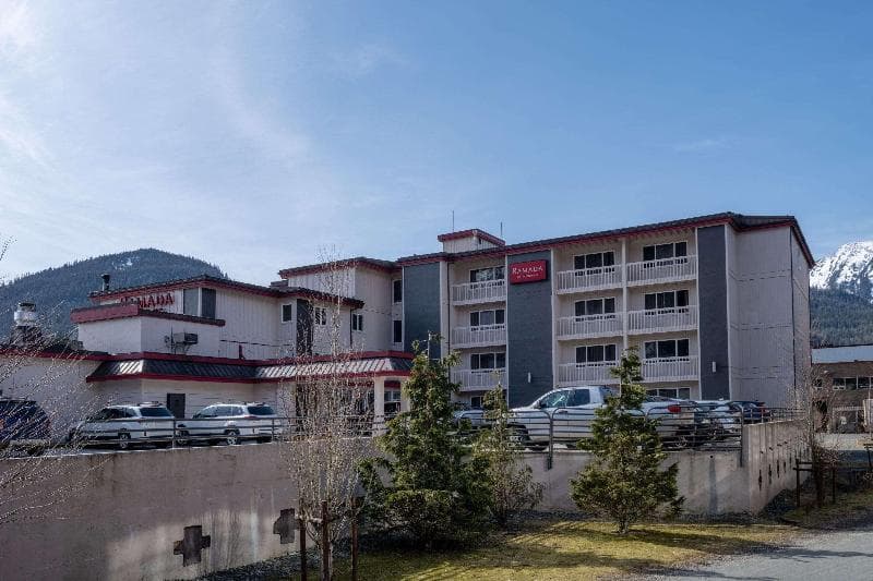Ramada by Wyndham Juneau 3