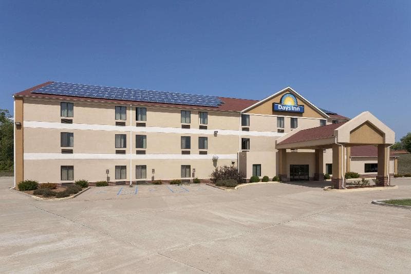 Days Inn by Wyndham Jefferson City 4
