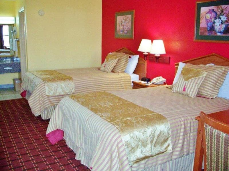 Rodeway Inn Canton photo 1