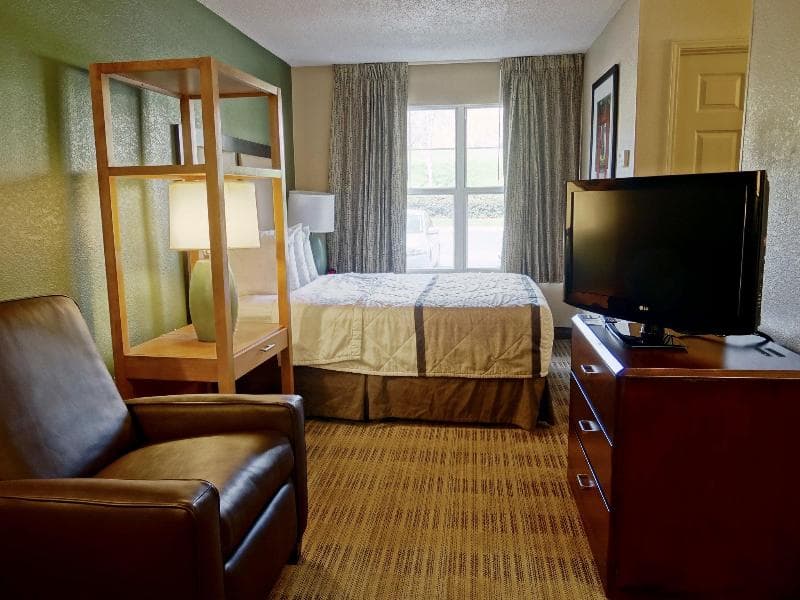 Extended Stay America Jacksonville - Deerwood Park 2