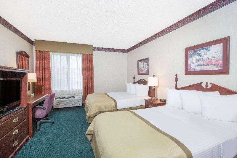 Baymont By Wyndham Jonesboro photo 1