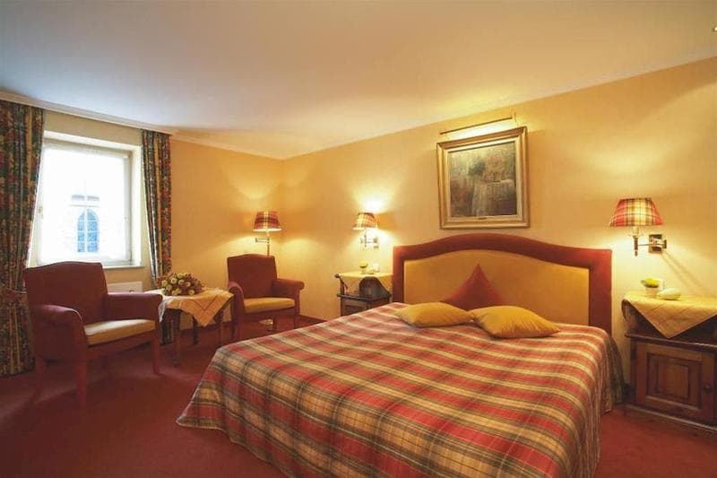 Romantik Berghotel Astenkrone 5