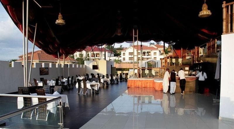 The Manor Hotel 4