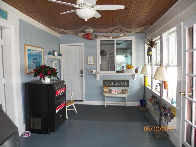 Coast Village Inn & Cottages 2