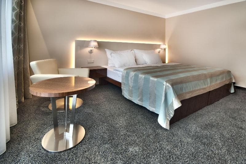 Luxury Spa & Wellness Hotel Prezident 4