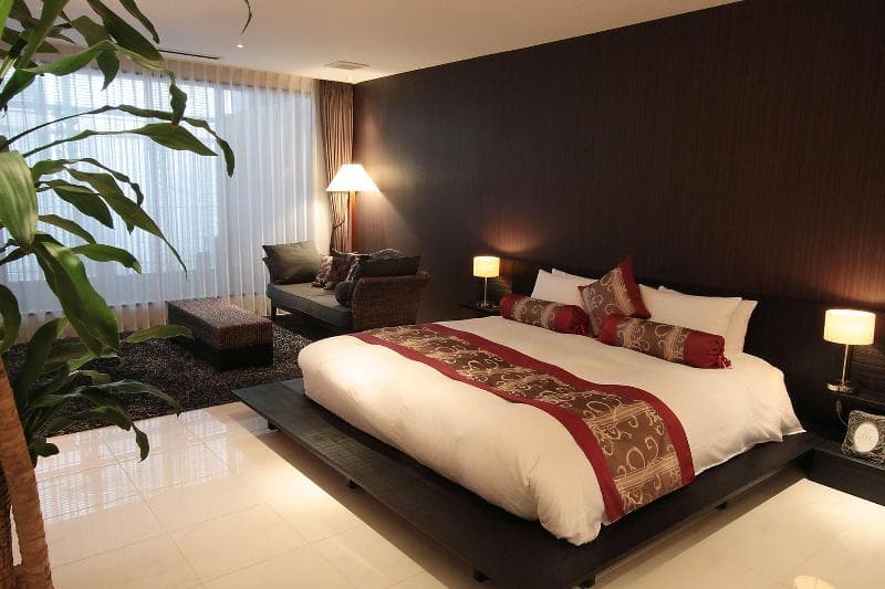 Kizashi The Suite main