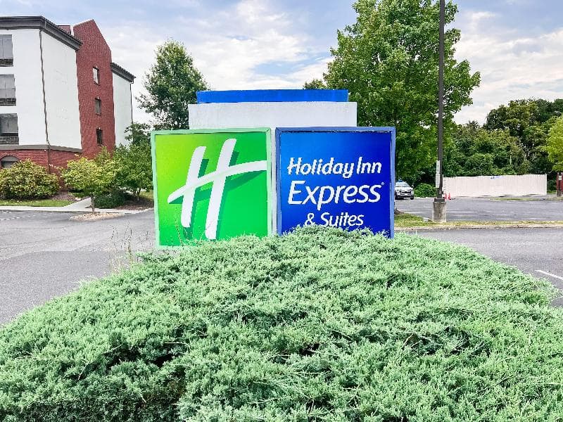 Holiday Inn Express Hotel & Suites Kodak East Sevi photo 1