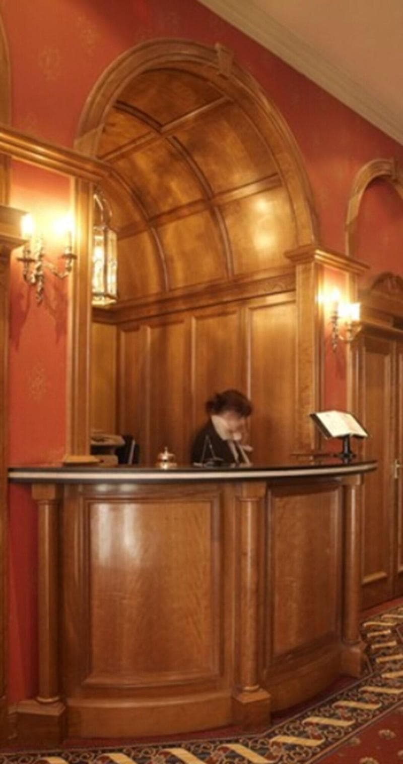 River Island Hotel 5