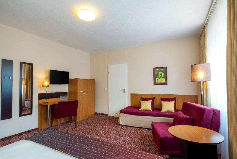 Comfort Hotel tom Kyle 3