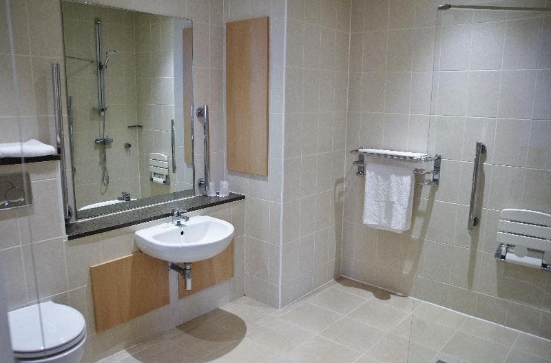 Holiday Inn Kenilworth-Warwick 3