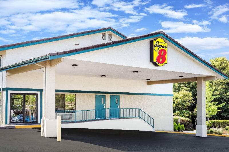 Super 8 By Wyndham Bremerton 5