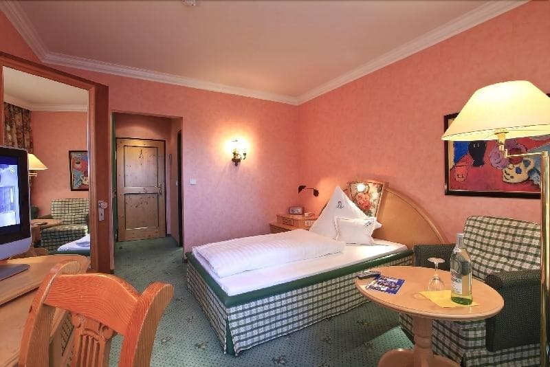 Garden Hotel Reinhart 5
