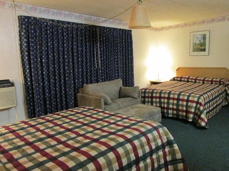 Town House Motel Longview main