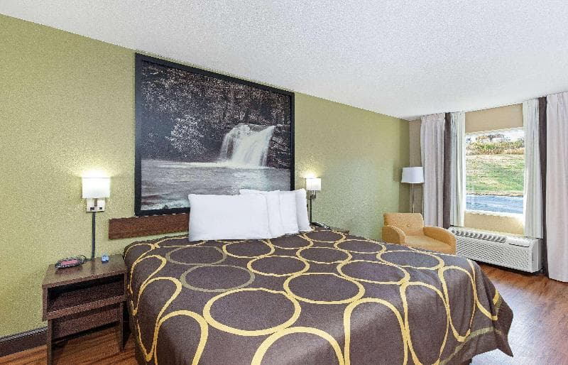 Super 8 By Wyndham Kingsport 3