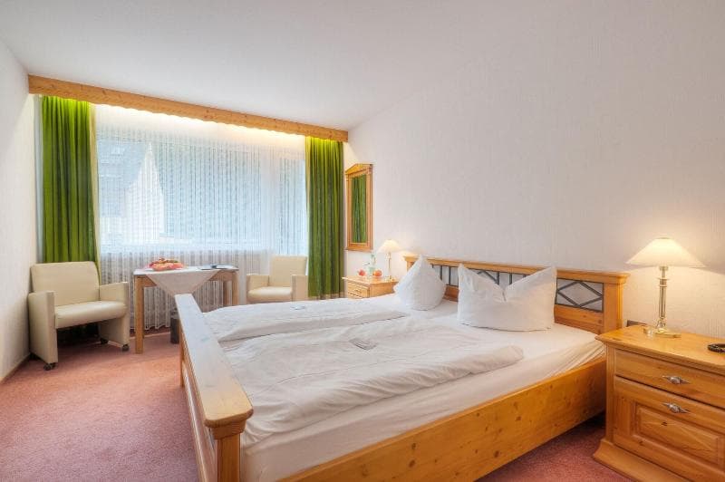 Hotel Am Schwanenweiher photo 1