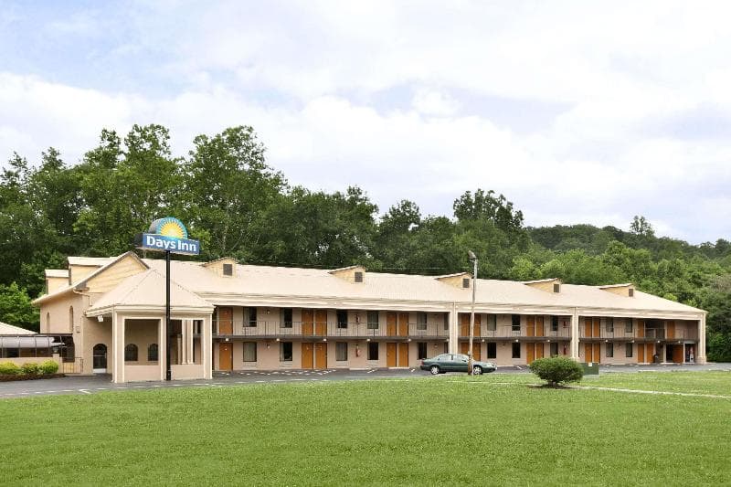 Days Inn By Wyndham Harriman 3