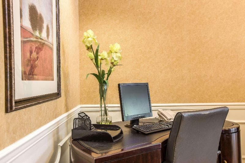 Quality Inn photo 1